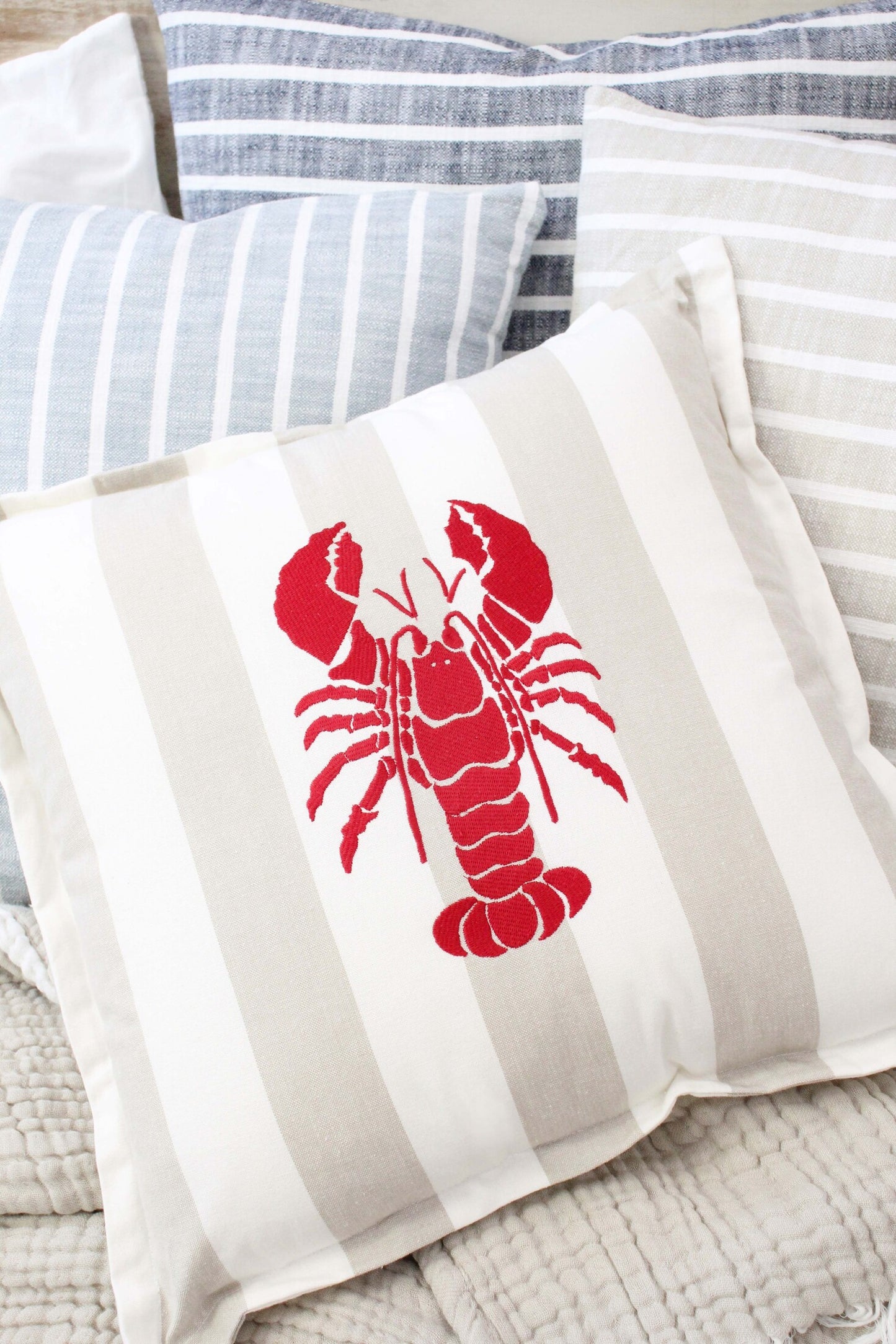 Cushion Harbour Lobster - 46 x 46cm