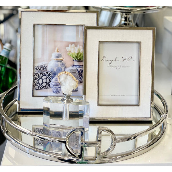 156GH white linen and silver frames 2