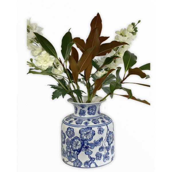 212p vase blue and white 4