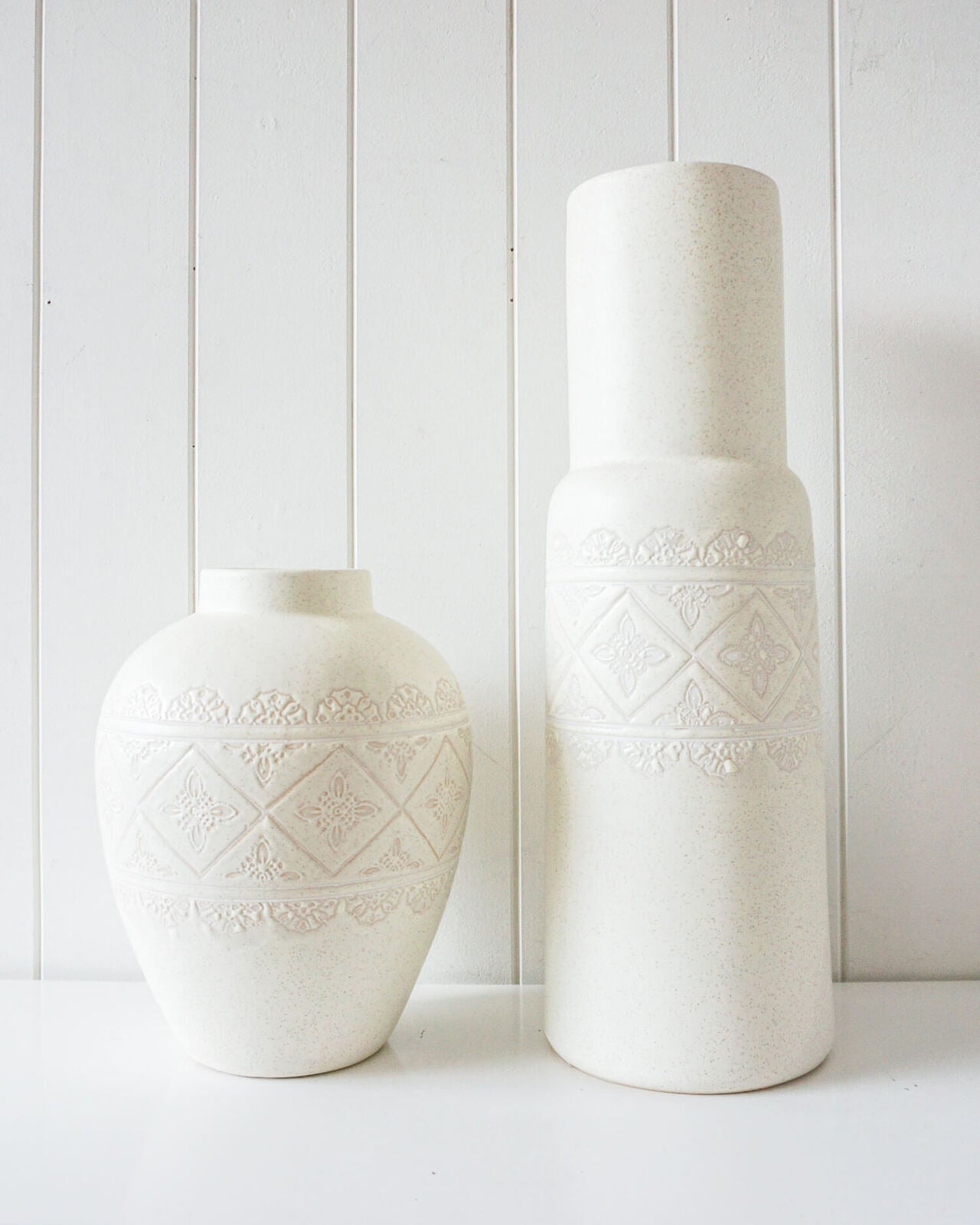 vase tall patterned antique white 14x44 2